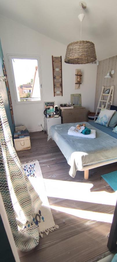 Suite Avec Tropezienne Vue Mer Hyères Dış mekan fotoğraf